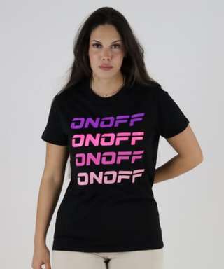 T-Shirt Preta Com Estampado Multicolor