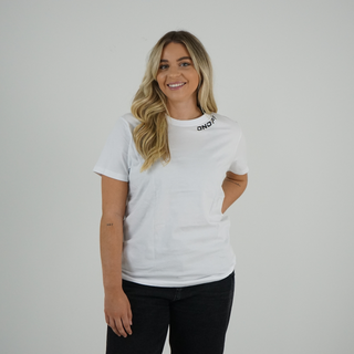 T-Shirt Branca Com Estampado Cómico  "Foi Deus"