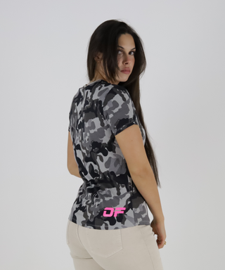 T-Shirt Camuflada Com Estampado Fluor