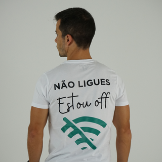 T-shirt Branca, Com Estampado Cómico ”Estou Off”